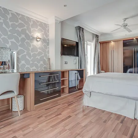 Serena Marbella-elviria Marbella